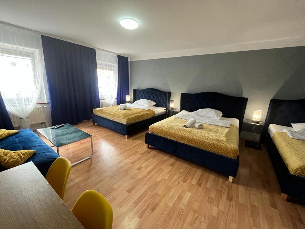 Great Polonia Strzegom City Center Экстерьер фото